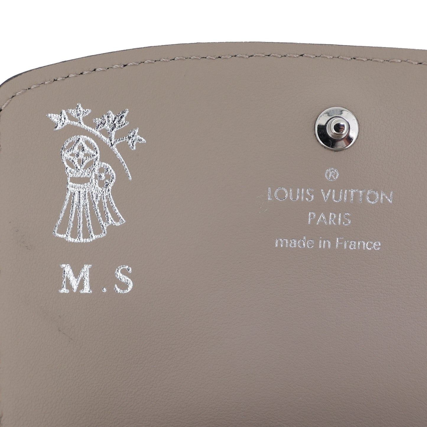 美品 LOUIS VUITTON ルイ・ヴィトン ポリトフォイユ イリス コンパクト M62542 モノグラムマヒナ ガレ ベージュ レディース 二つ折り財布
LV