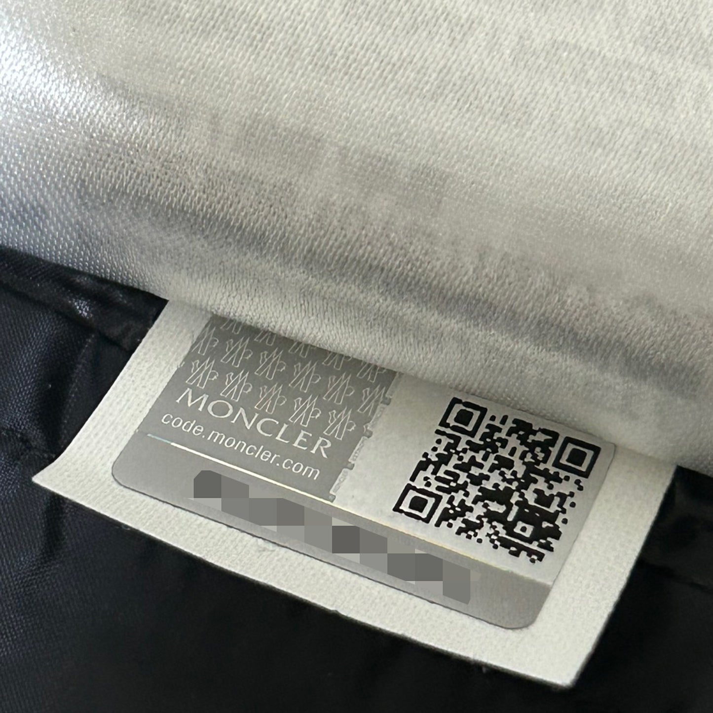 MONCLER モンクレール ダウンジャケット ケープ ブラック レディース ポンチョ