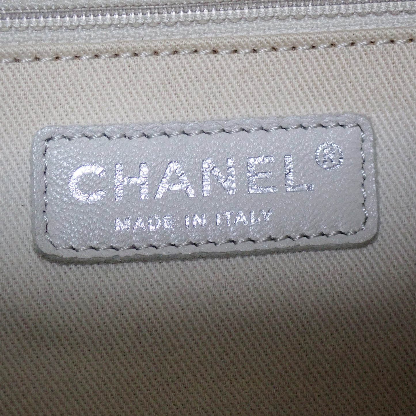 CHANEL シャネル ココマーク メッシュ パンチング チェーンショルダー ホワイト レディース トートバッグ