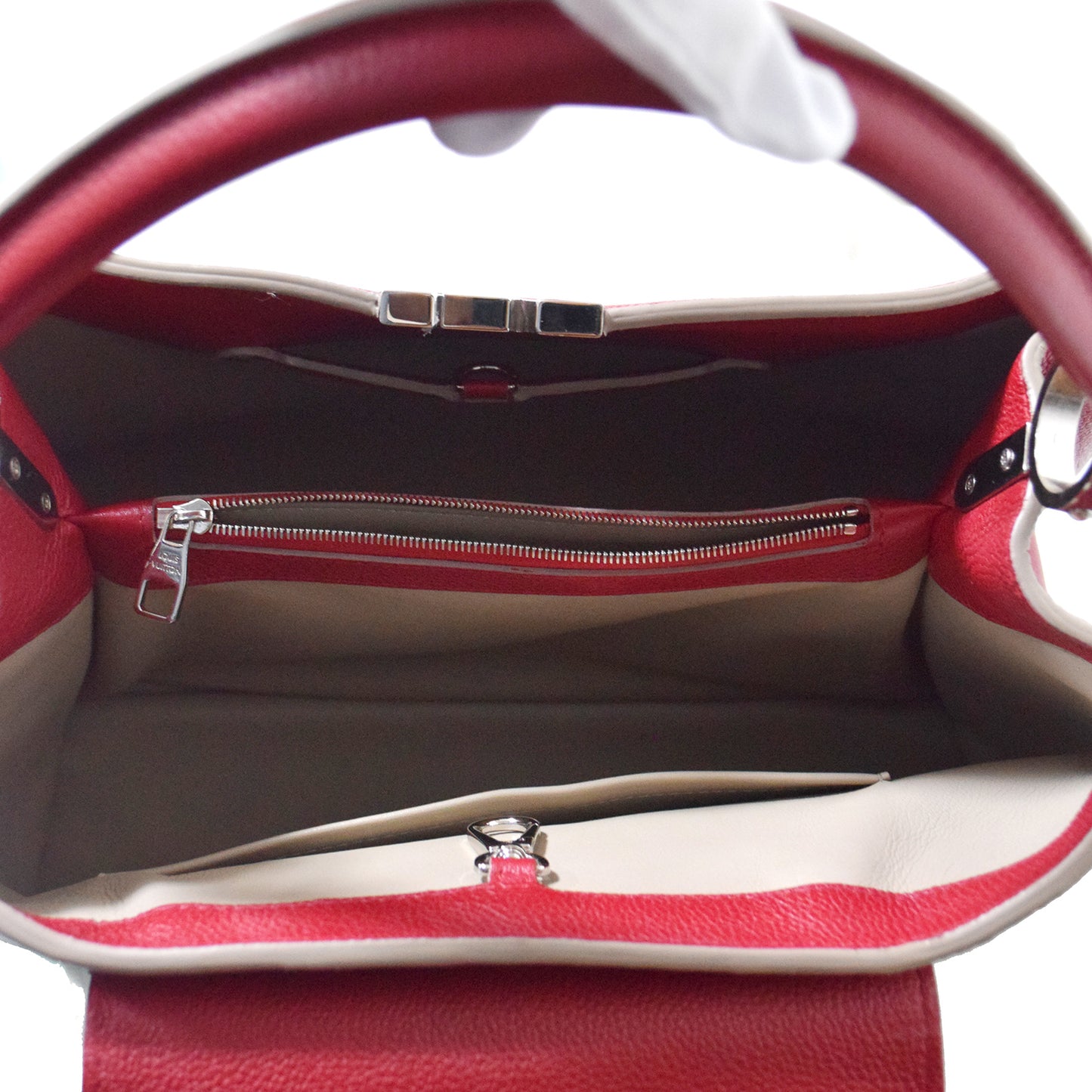 LOUIS VUITTON Capucines MM Coquelicot M94631 Taurillon Leather Red Women's Handbag
 LV