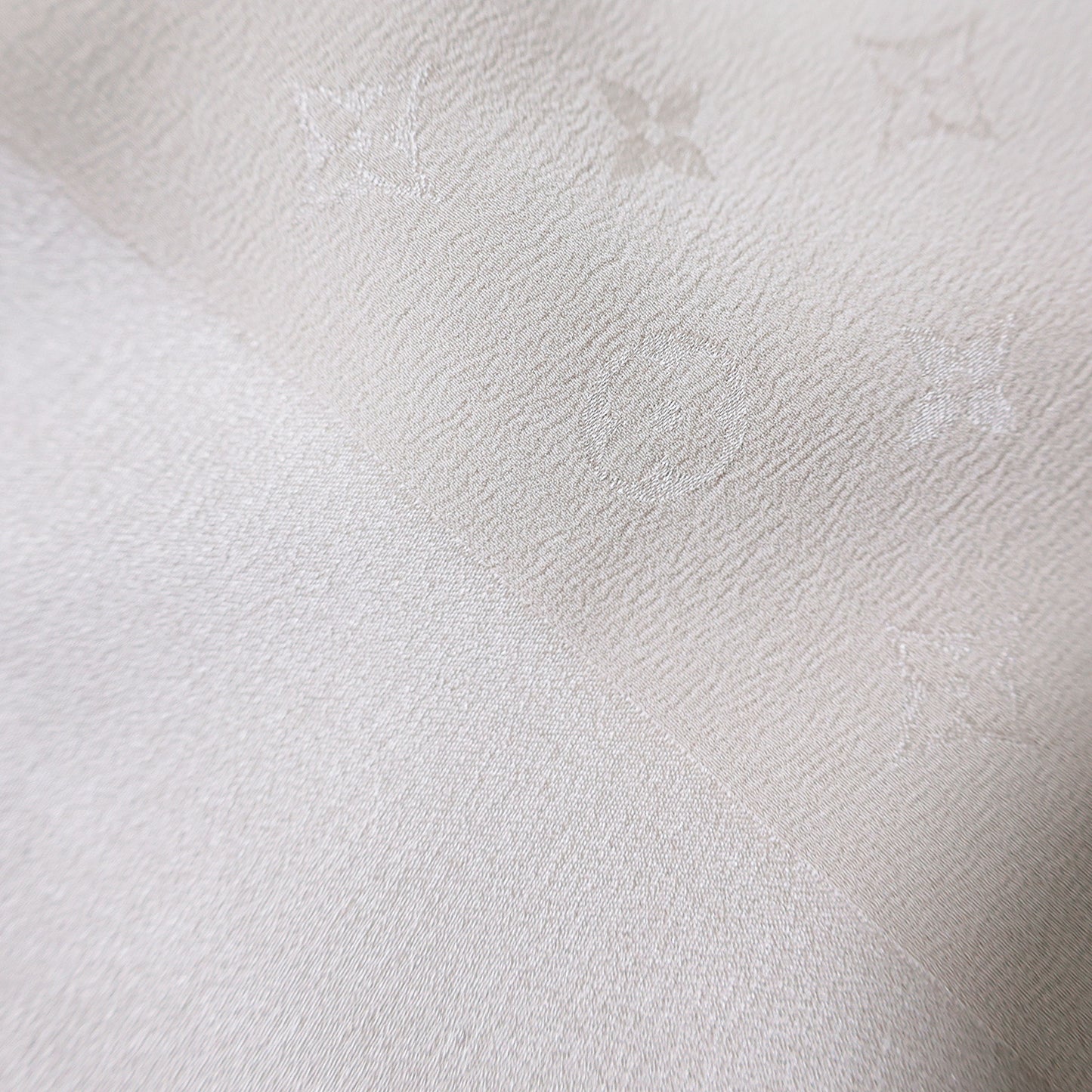 LOUIS VUITTON ルイ・ヴィトン  モノグラム シルク  ベージュ  レディース スカーフ
LV