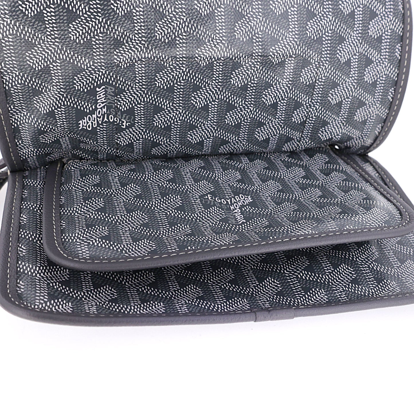 GOYARD ゴヤール  プリュメ ポーチ ウォレット  PLUMETPMLTY51CL51P  販売証明書あり  グレー  レディース ショルダーバッグ