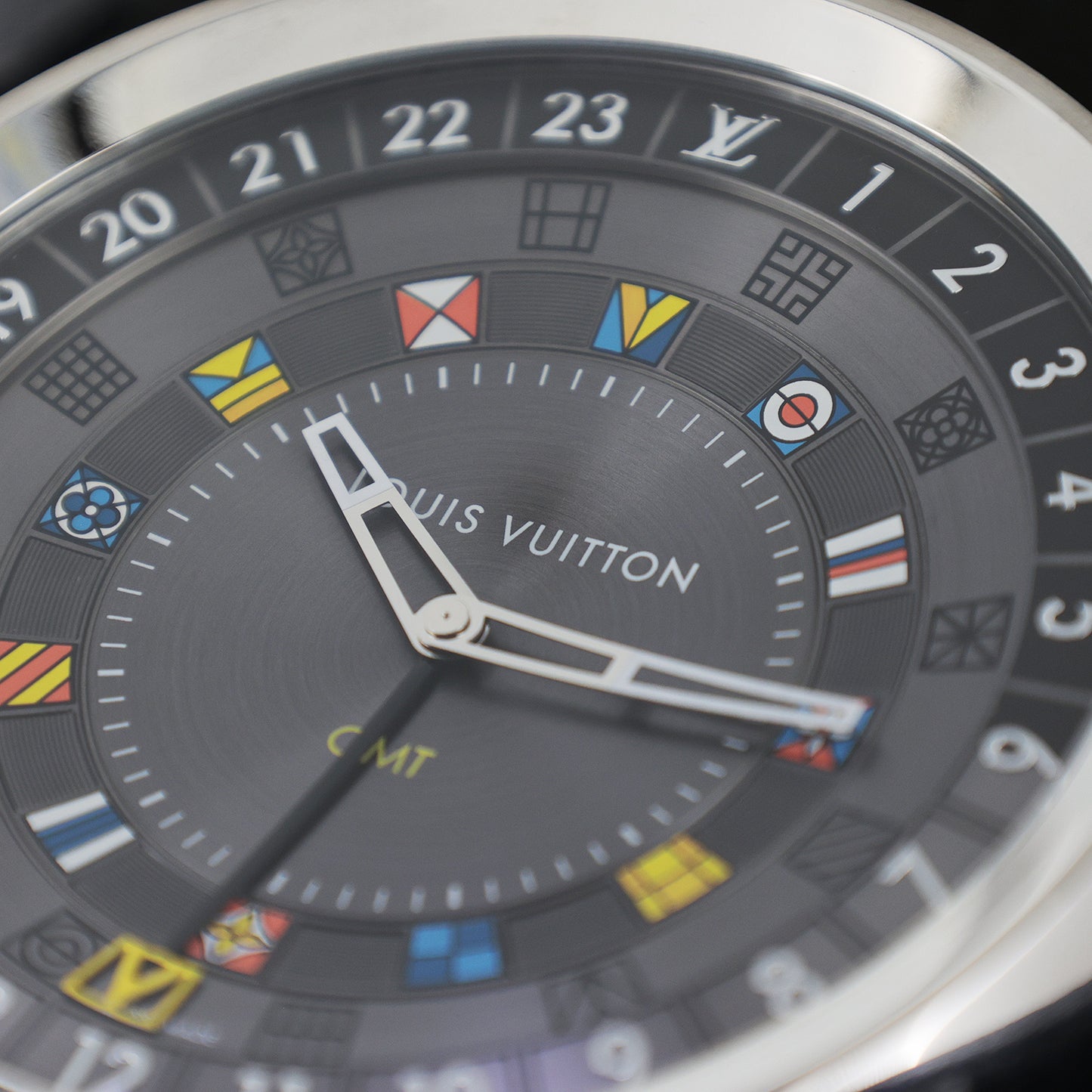 LOUIS VUITTON ルイ・ヴィトン  タンブール デュアルタイム テーブルクロック トランク  Q1Q030  グレー  メンズ 置時計
LV