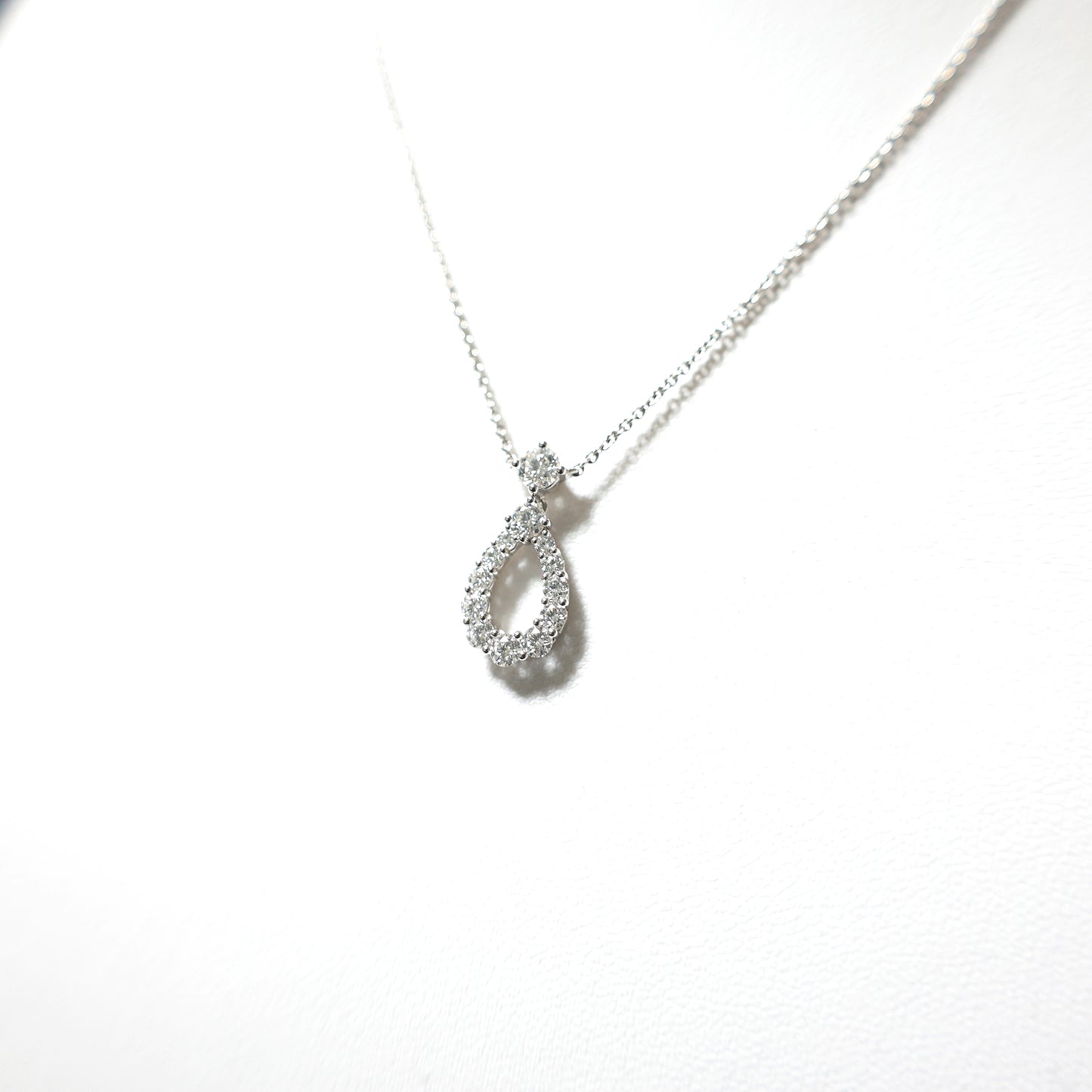 Harry Winston ハリーウィンストン ループ バイ ハリーウィンストン Pt950 ダイヤ PEDPPLMDLP ミディアム シルバー レディース ネックレス