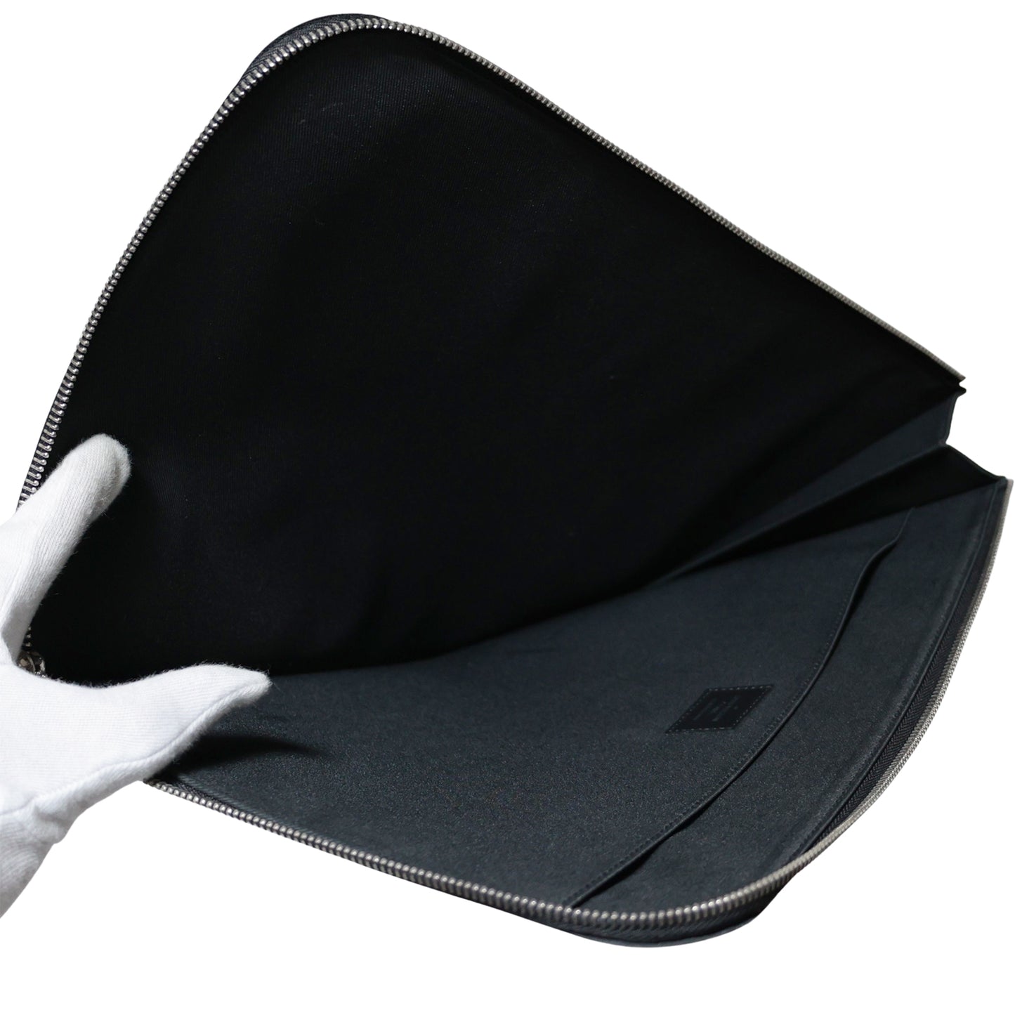 美品 LOUIS VUITTON ルイ・ヴィトン ポシェットジュールGM クリストファーネメス N41685 ダミエ グラフィット セカンドバッグ ブラック メンズ クラッチバッグ
LV