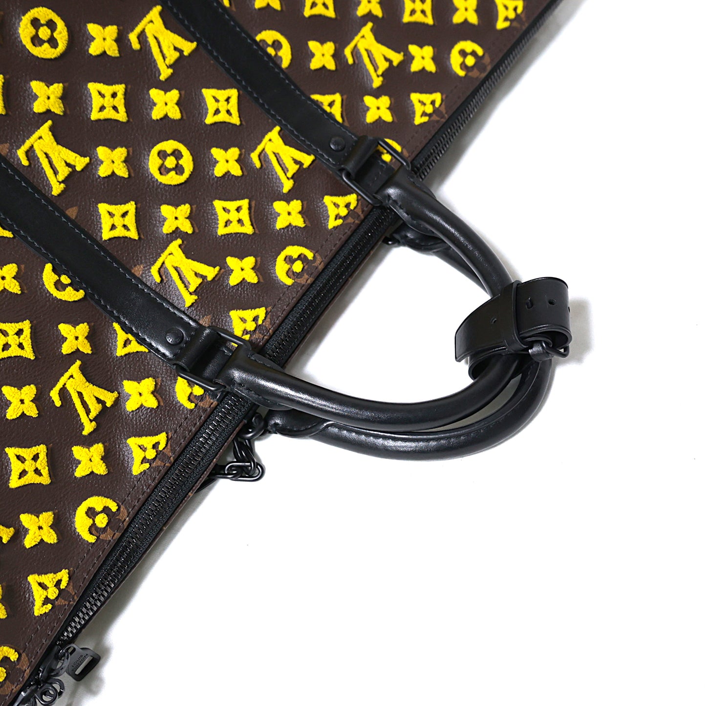 LOUIS VUITTON ルイ・ヴィトン  キーポル トリアングル50  M45069  モノグラムタフタージュ  ブラウン  メンズ ボストンバッグ
LV