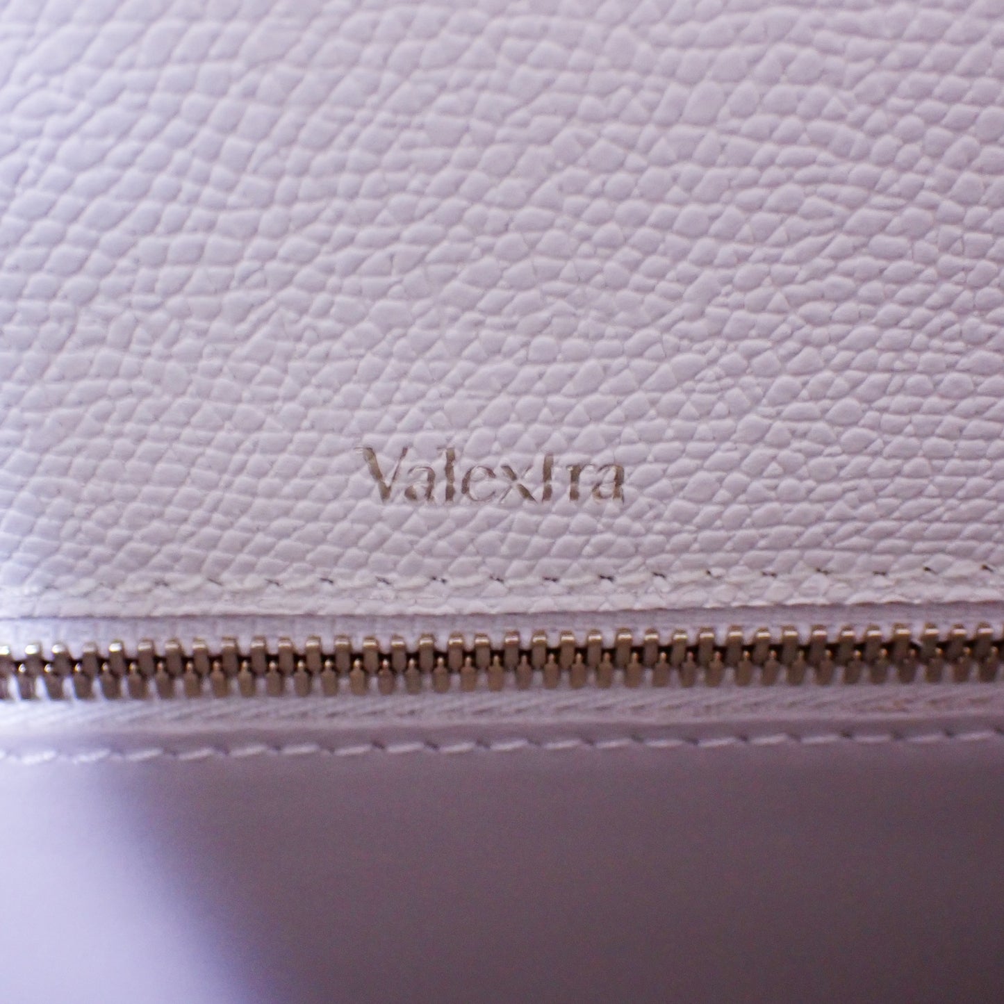 Valextra ヴァレクストラ イジィデ トップハンドル ミディアム 2way ホワイト レディース ハンドバッグ