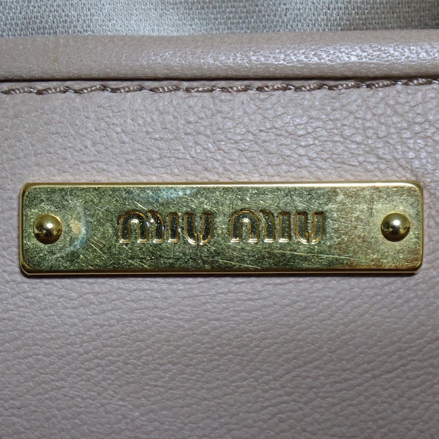 miumiu ミュウミュウ マテラッセ Wファスナー ピンクベージュ ベージュ レディース ショルダーバッグ