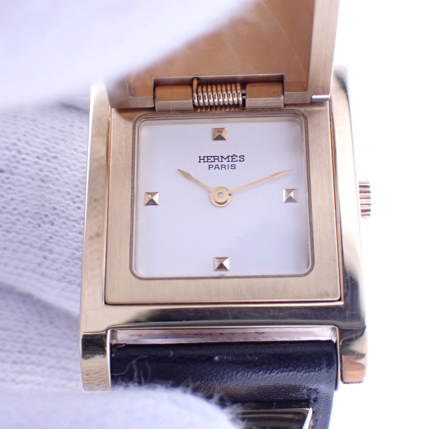 HERMES エルメス メドール ME1.201 ホワイト文字盤 レディース 腕時計