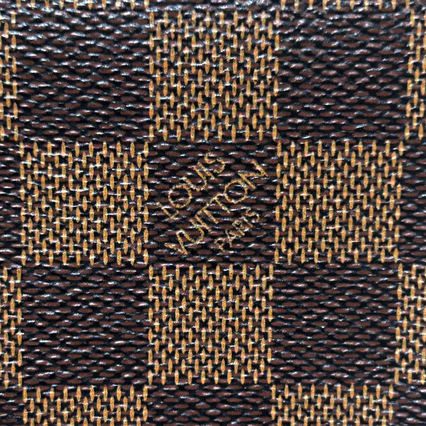 LOUIS VUITTON ルイ・ヴィトン ダミエ ポルトフォイユトレゾール N61736 コンパクトウォレット ブラウン レディース 二つ折り財布
LV