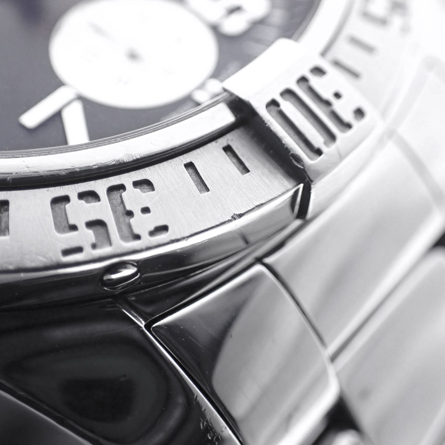 BREITLING ブライトリング アベンジャー2 A13381 メンズ 腕時計