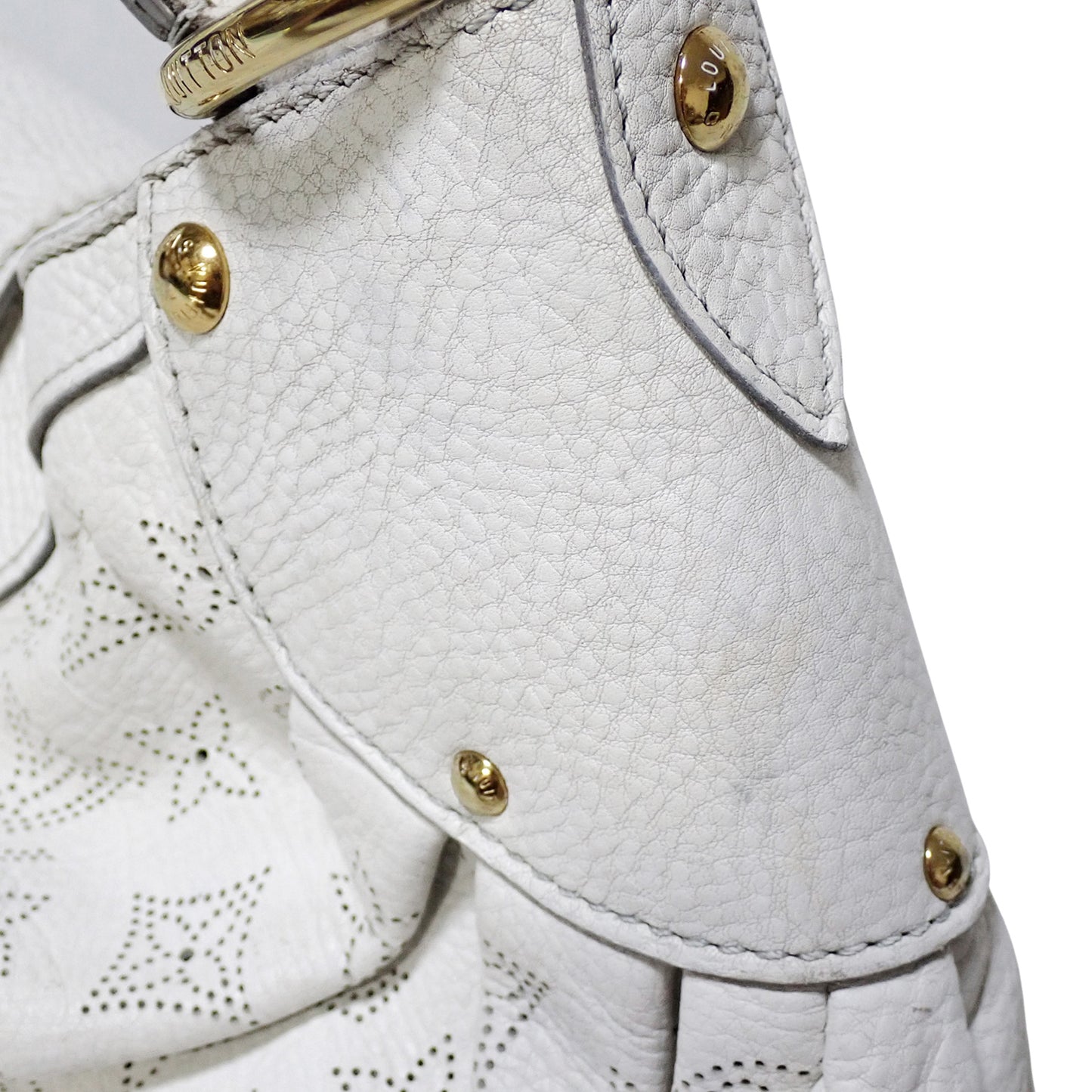 LOUIS VUITTON ルイ・ヴィトン マヒナ ソーラーPM M93126 モノグラム ホワイト レディース トートバッグ
LV