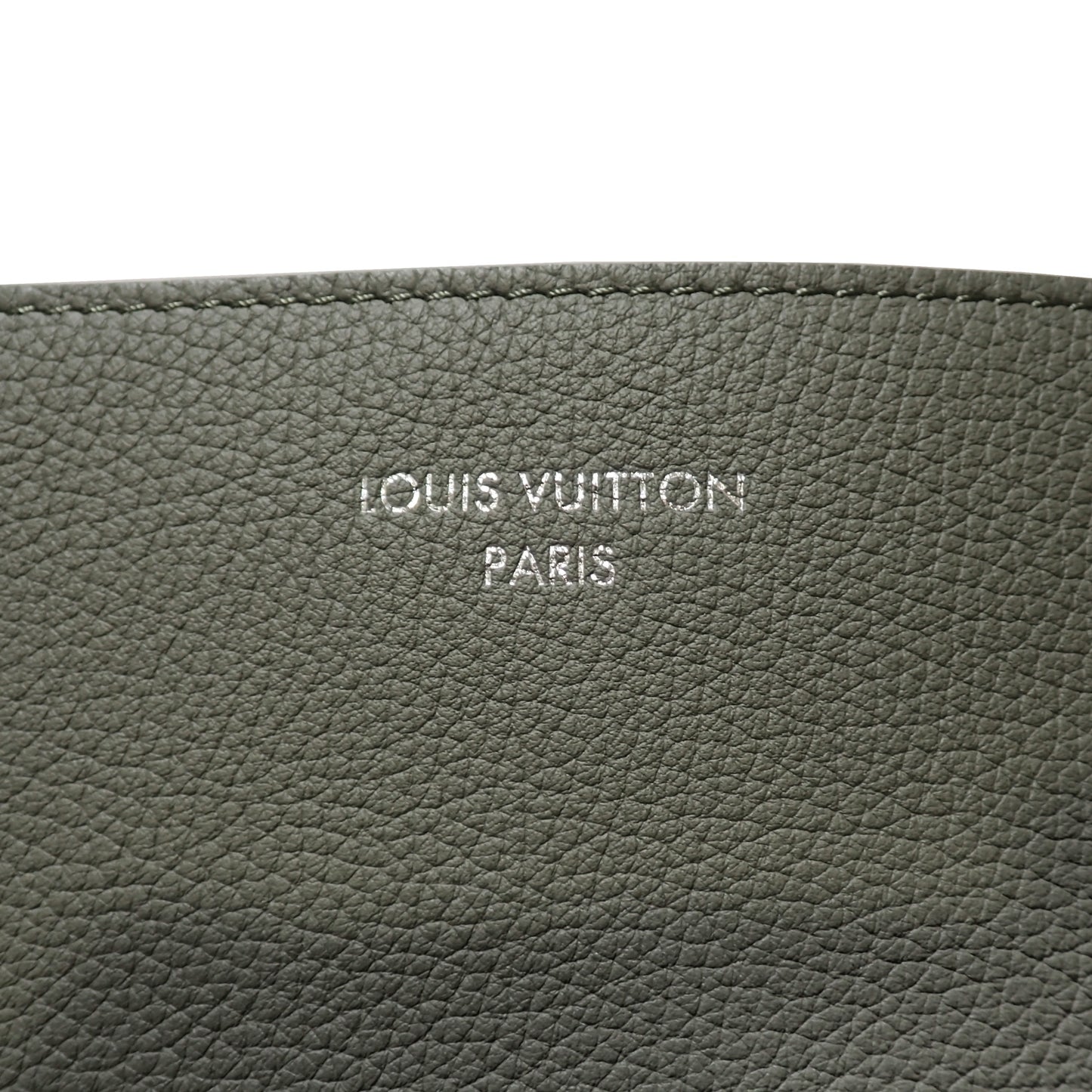 極美品 LOUIS VUITTON ルイ・ヴィトン ヴェルソ トート カーキ M26747 カーキ メンズ トートバッグ
LV