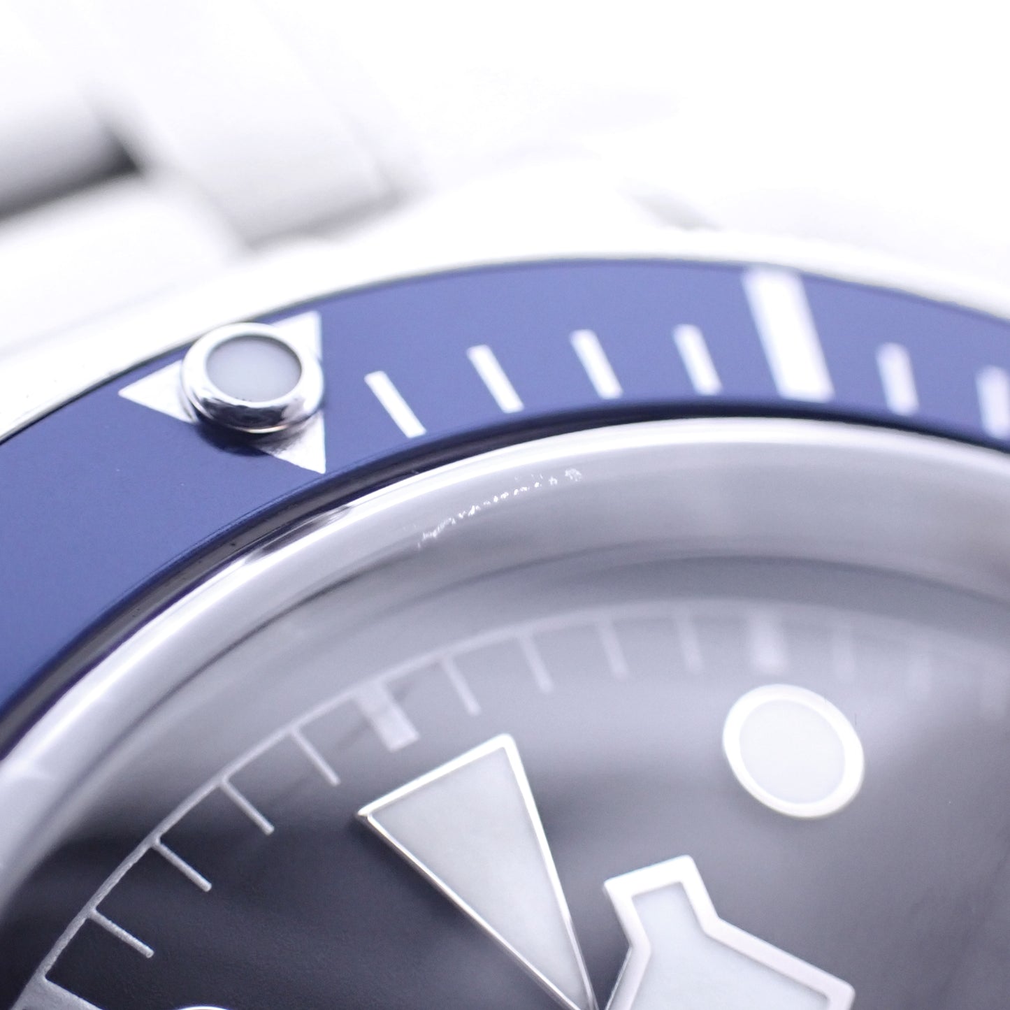 TUDOR チューダー ヘリテージ ブラックベイ 79230 41mm ブルーベゼル メンズ 腕時計
