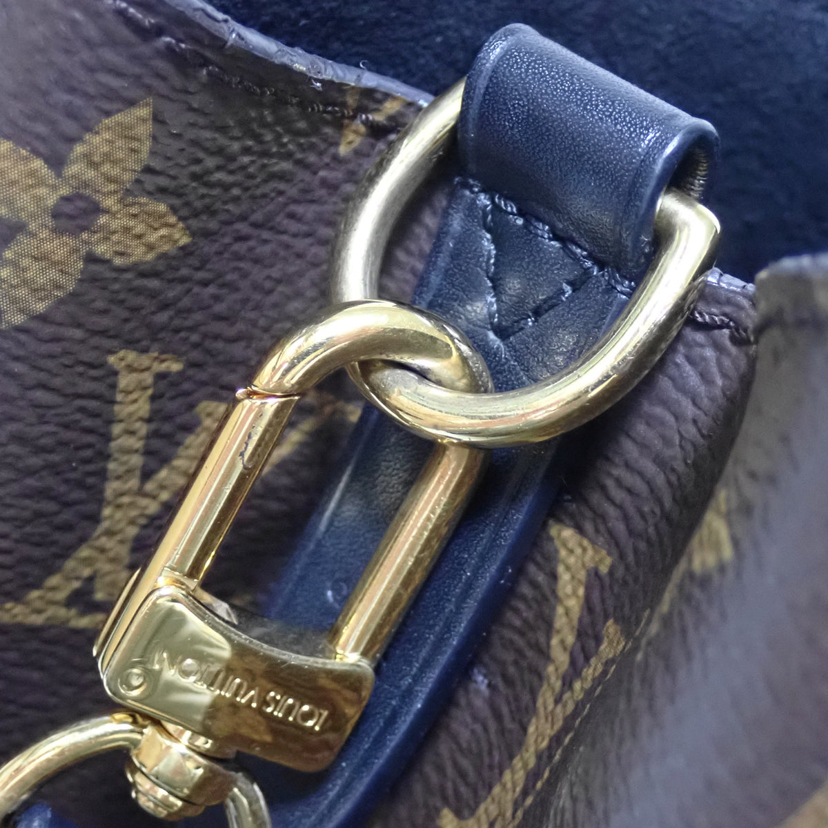 LOUIS VUITTON ルイ・ヴィトン ネオノエ モノグラム M44020 ブラウン レディース ショルダーバッグ
LV